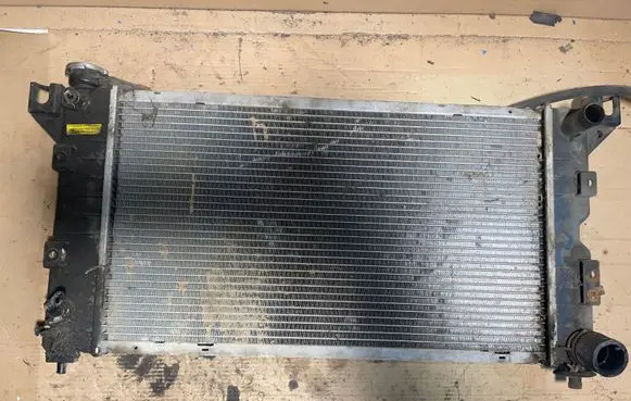 Toyota RAV 4 (XA20) Coolant radiator 376766541