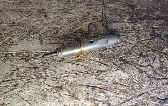Opel Zafira A Fuel injector 0432193633 09158401