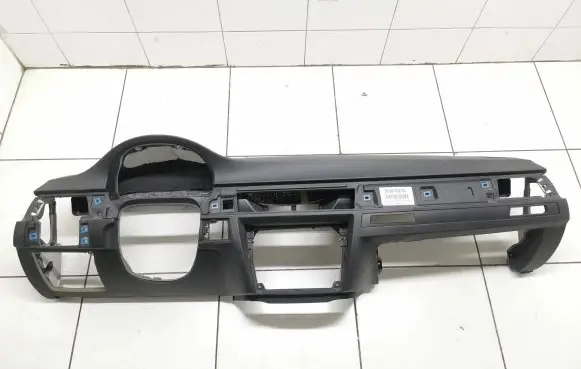 BMW 3 E90 E91 Dashboard 7075392 51457075392 72758412
