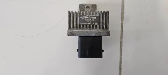 Opel Vivaro Glow plug pre-heat relay 9640469680A BDL712 BDU712