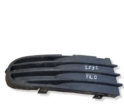 Volvo V50 Front bumper lower grill 80657010