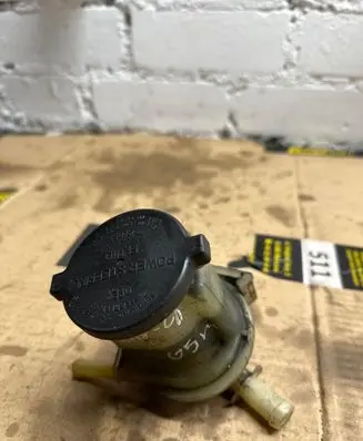 Toyota RAV 4 (XA20) Power steering fluid tank/reservoir