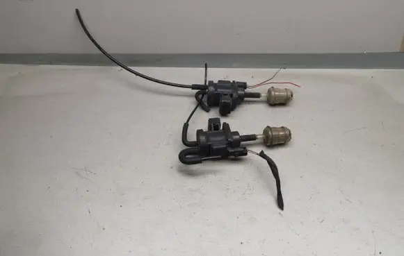 Mercedes-Benz A W168 Turbo solenoid valve A0005450427
