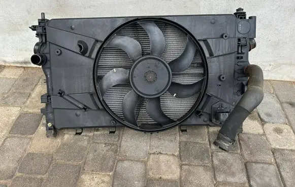 Opel Zafira C Radiator set 13289627