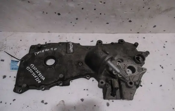 Renault Twingo III Timing chain cover 135026939R