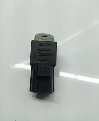 Chrysler Pacifica Combustion relay 68080837AB