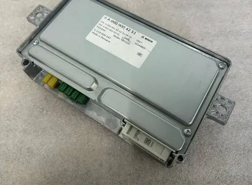 Mercedes-Benz E AMG W213 Other control units/modules A0009004251