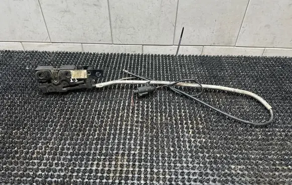 Audi TT TTS Mk2 Engine bonnet/hood lock/catch