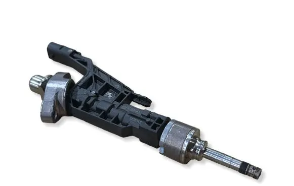 BMW 2 G42 Fuel injector 0261500437 13538656548
