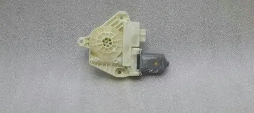 Mercedes-Benz E W213 Front door window regulator motor A2139069501