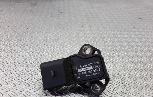 Skoda Octavia Mk1 (1U) Air pressure sensor 0281002399