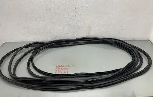 Honda Civic XI Rubber seal front coupe door 