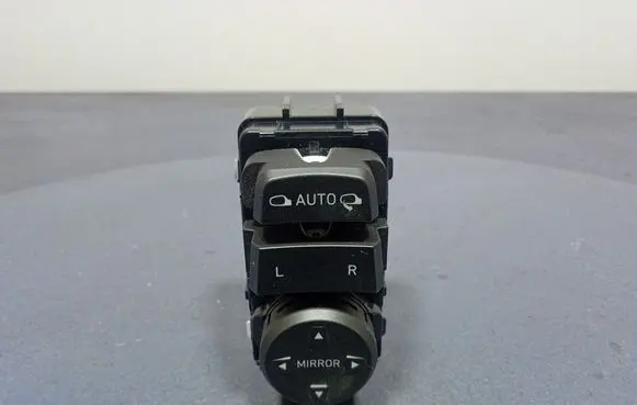 Hyundai i30 Mirror heating switch 93530G3010