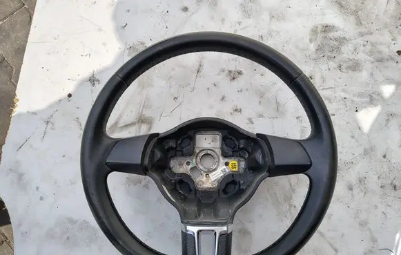 Volkswagen Golf VI Steering wheel 5K0419091J