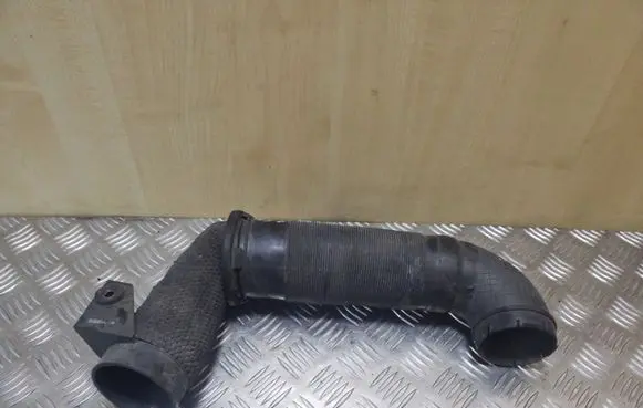 KIA Sorento Air intake duct part 282003E000