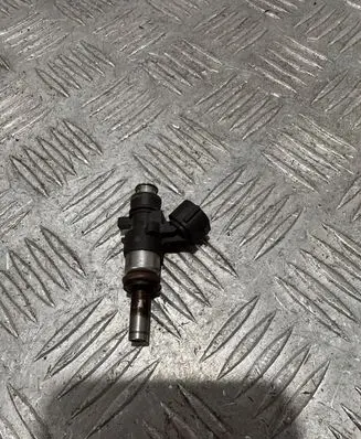 Audi A4 S4 B8 8K Fuel injector 0280158266
