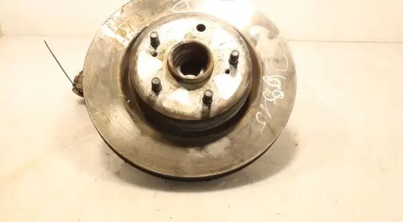 Suzuki Grand Vitara II Front wheel hub spindle knuckle