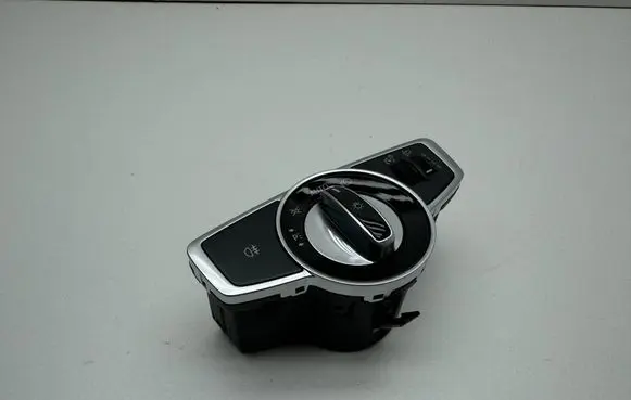 Mercedes-Benz GLC X253 C253 Light switch A2059057207 10128765