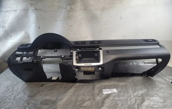 Volkswagen PASSAT B6 Dashboard 3C1857003RF