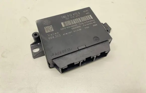 Volkswagen Touran II Parking PDC control unit/module 5N0919475D