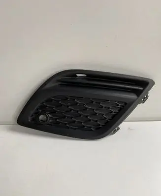Volvo XC60 Front bumper lower grill 31290661
