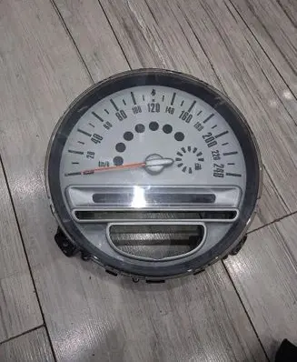 Mini One - Cooper Coupe R56 Speedometer (instrument cluster) 9136193