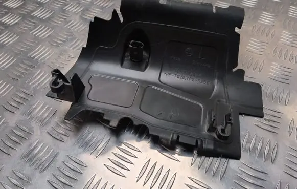 Skoda Octavia Mk4 Air intake duct part 5E3121283A