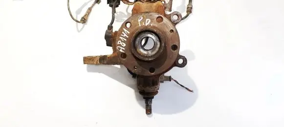 Peugeot 607 Front wheel hub