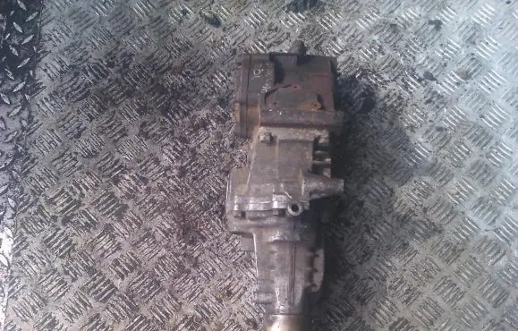Mitsubishi Space Wagon Gearbox transfer box case 