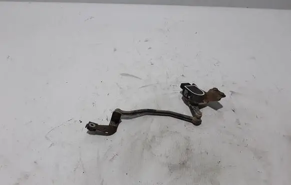 Volvo V70 Air suspension front height level sensor 31258179