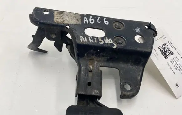 Audi A6 S6 C6 4F Engine bonnet/hood lock/latch loop/hook 4F0823480A
