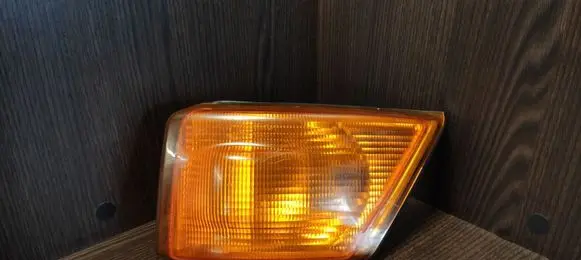 Front indicator light