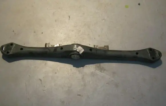 Audi Q7 4L Front subframe 7L6399225R