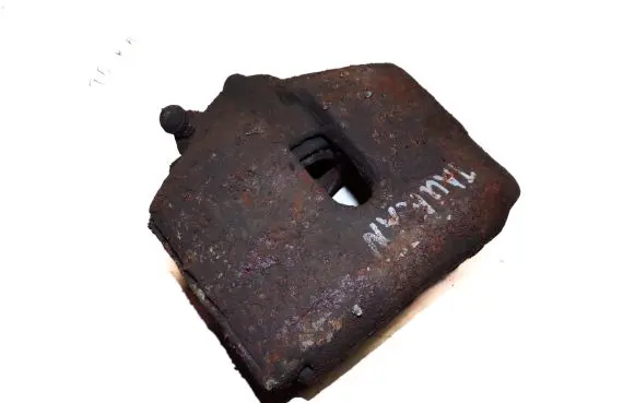 Volkswagen Touran I Front brake caliper