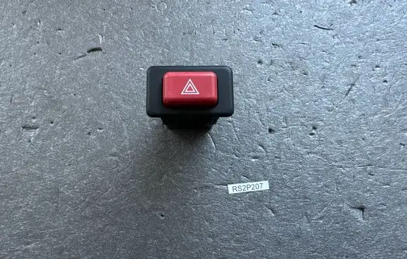 Mitsubishi Pajero Hazard light switch MB652291