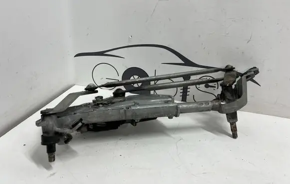 Honda CR-V Front wiper linkage 