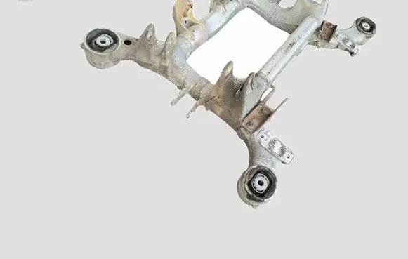 BMW 5 F10 F11 Rear subframe 6798545 HT6ZBF10 90428133