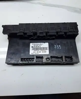 Mercedes-Benz C W203 Fuse module 2035451801 5DK00848640 0224115193803