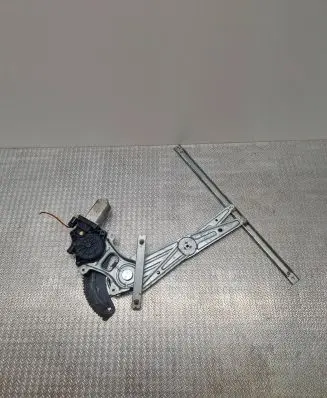 Nissan Micra Front door window regulator with motor 3060106 3M1534 3026028
