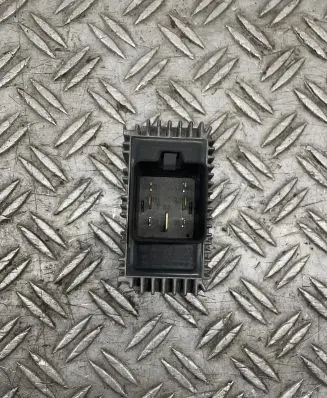 Opel Astra G Glow plug pre-heat relay