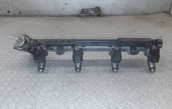 Volkswagen Golf IV Fuel injectors set 036133319 036031G