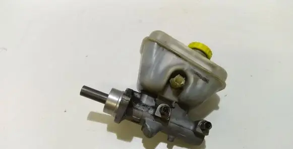 Jeep Grand Cherokee (WK) Master brake cylinder