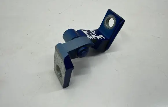 Smart #1 Front door lower hinge 