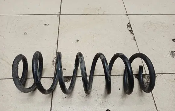 BMW 5 F10 F11 Front coil spring 