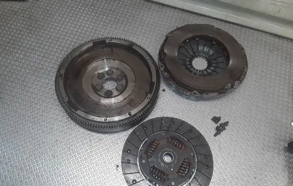 Volkswagen Golf VI Clutch set kit 03C141031F 03c141025h