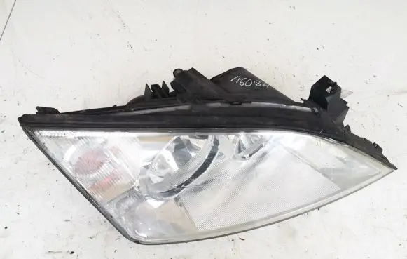 Ford Mondeo Mk III Headlight/headlamp 1s7113005al 1s71-13005-al