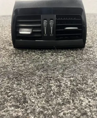 BMW X5 F15 Rear air vent grill 925201206