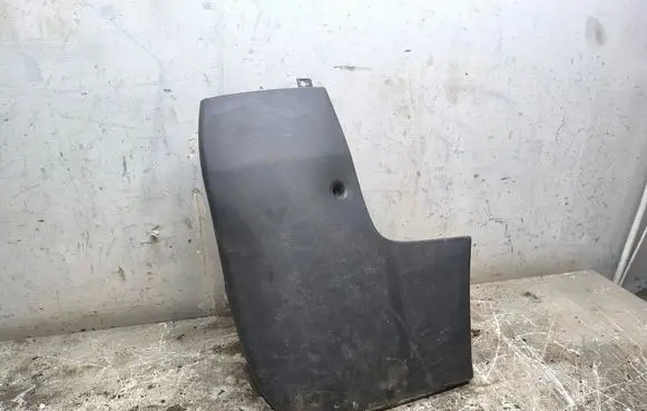 Opel Vivaro Rear bumper corner part panel trim 91166147 7700313232