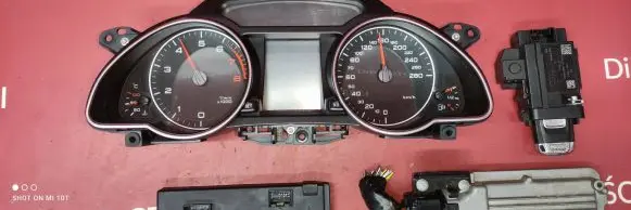Audi A5 8T 8F Engine control unit/module 8K02907115L 8K0907063P 8K0909131C