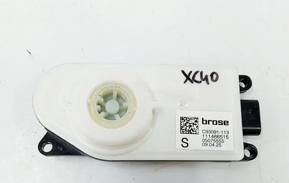 Volvo XC40 Radiator active air flap actuator 05075555